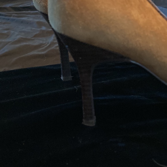 Very gently worn open toe suede heels. - Picture 3 of 5